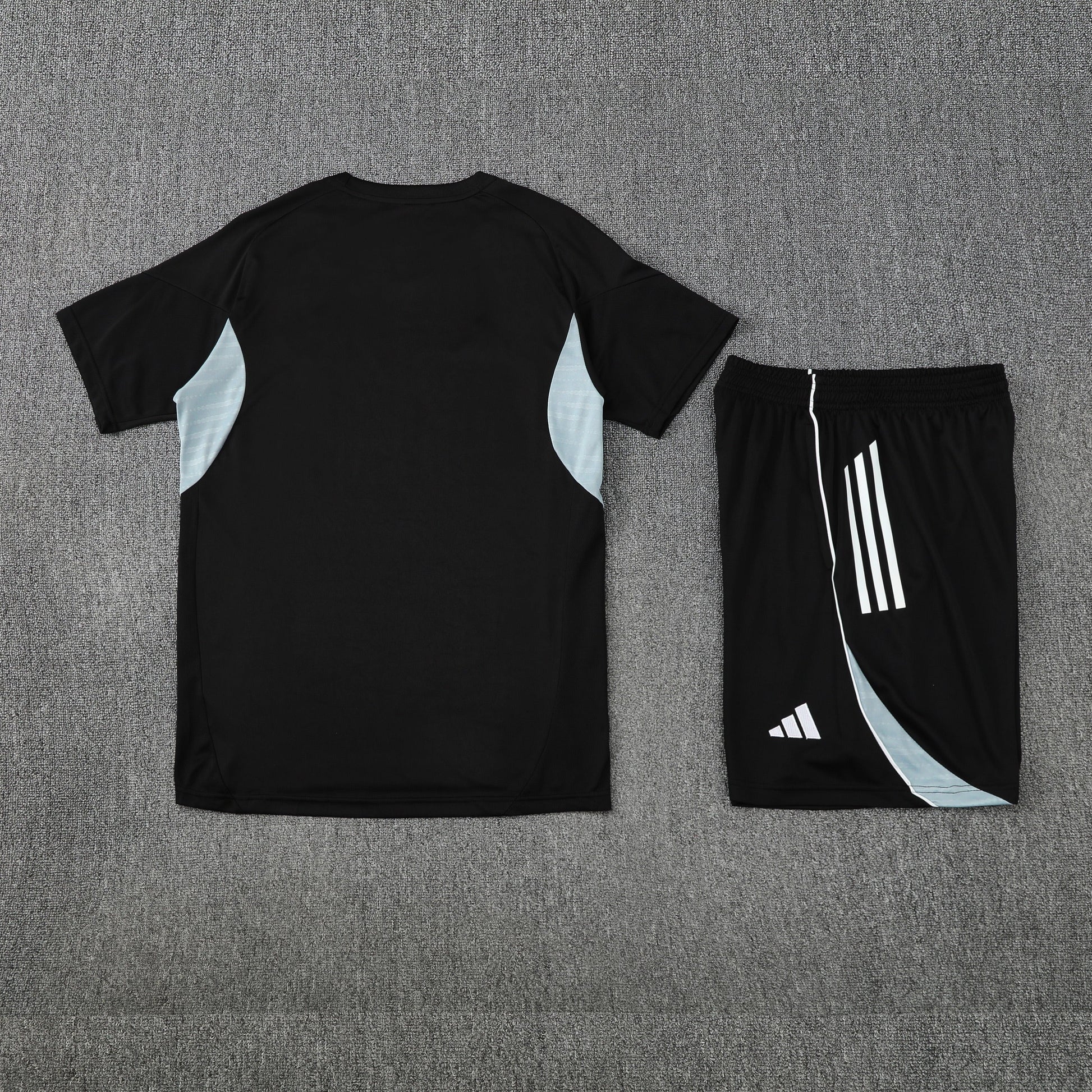 2025/2026 Real Madrid Black Training Set