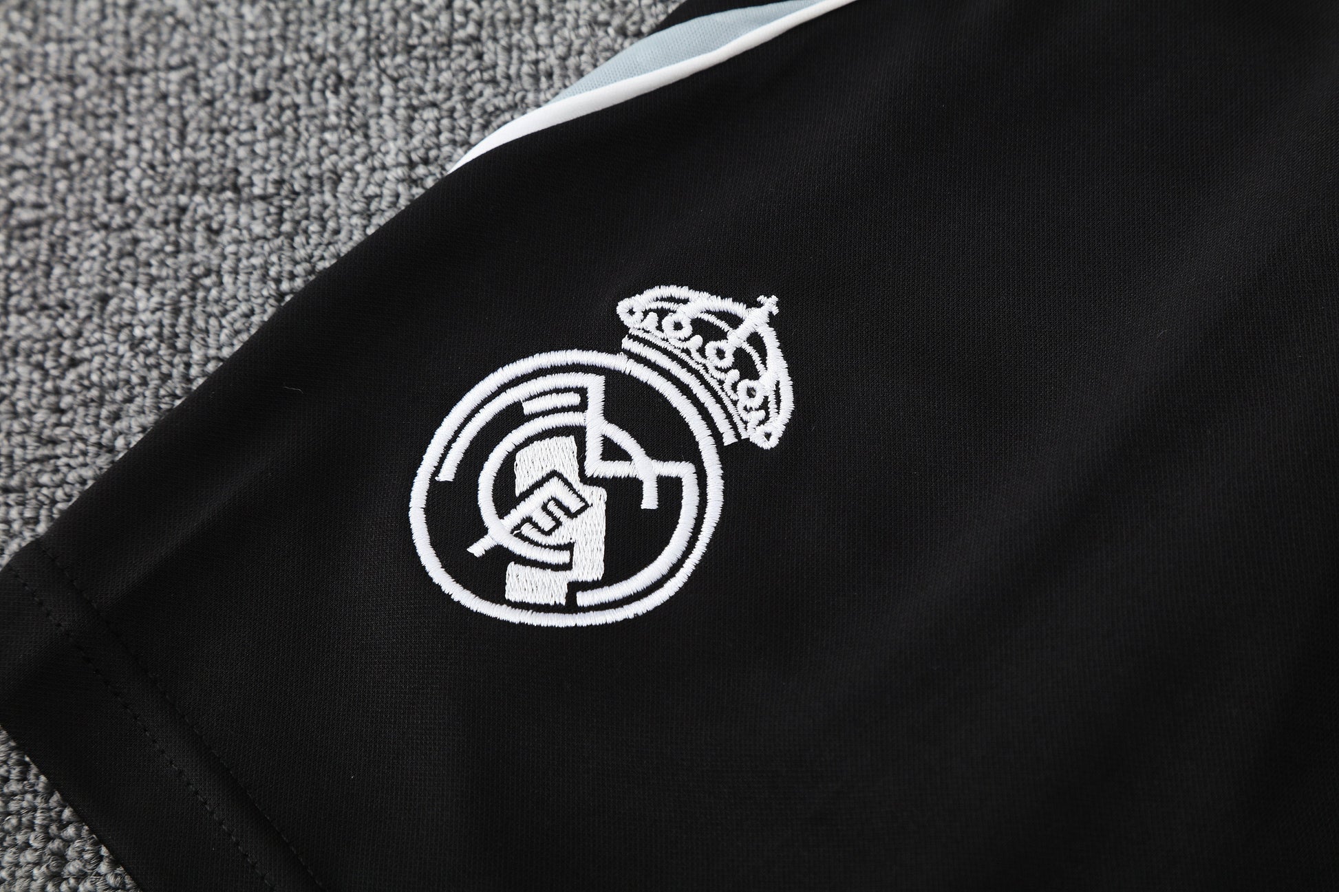 2025/2026 Real Madrid Black Training Set