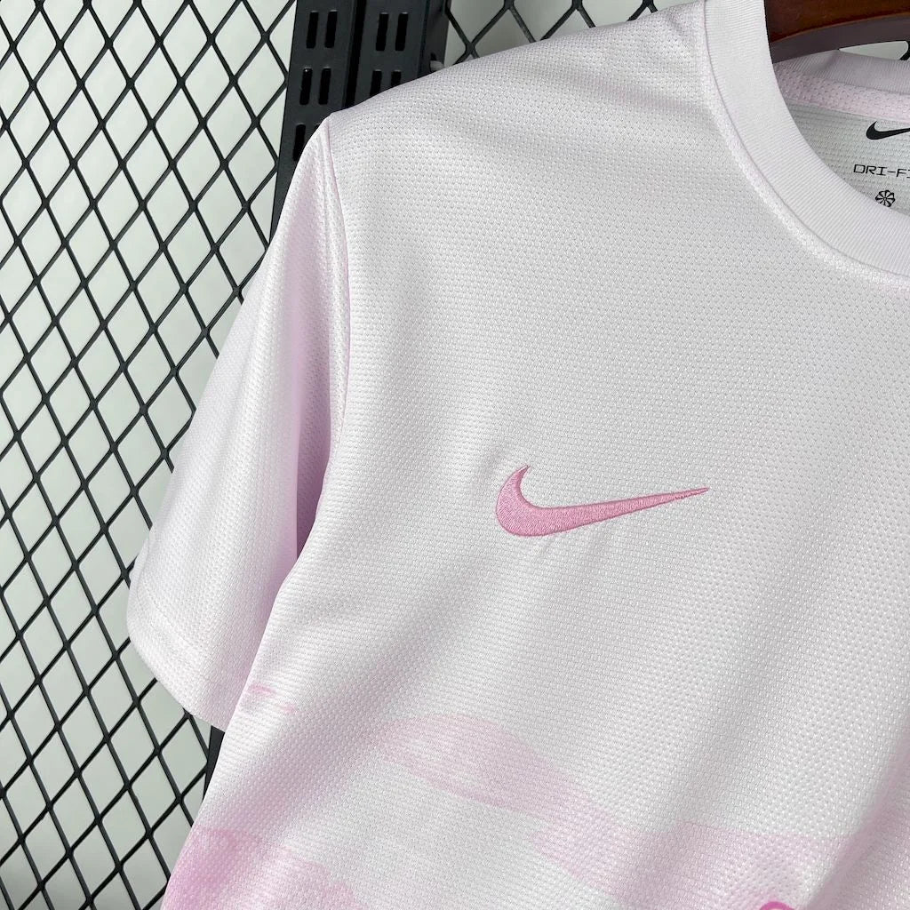 2025 Brasilien Special Edition Pink Jesus